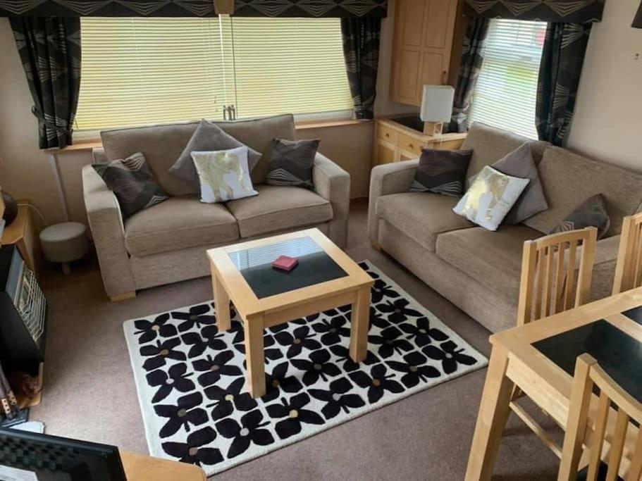 Willa 6 Berth Caravan On Sealands Site. Double Glazing Ingoldmells Zewnętrze zdjęcie